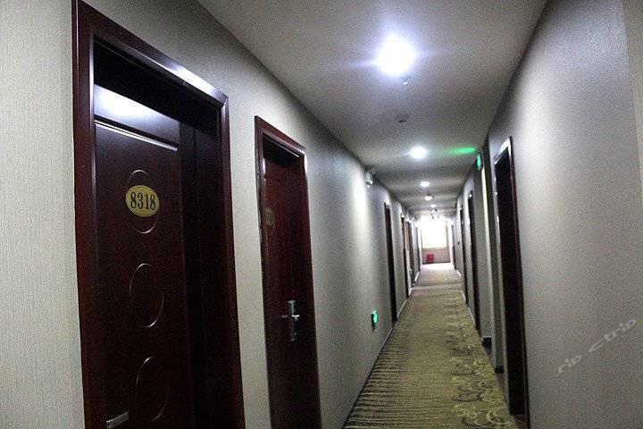 Danjiangkou Wudangshan Jianpuzhai Hotel מראה חיצוני תמונה